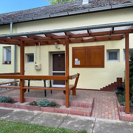 Platan Apartman Marcali Экстерьер фото